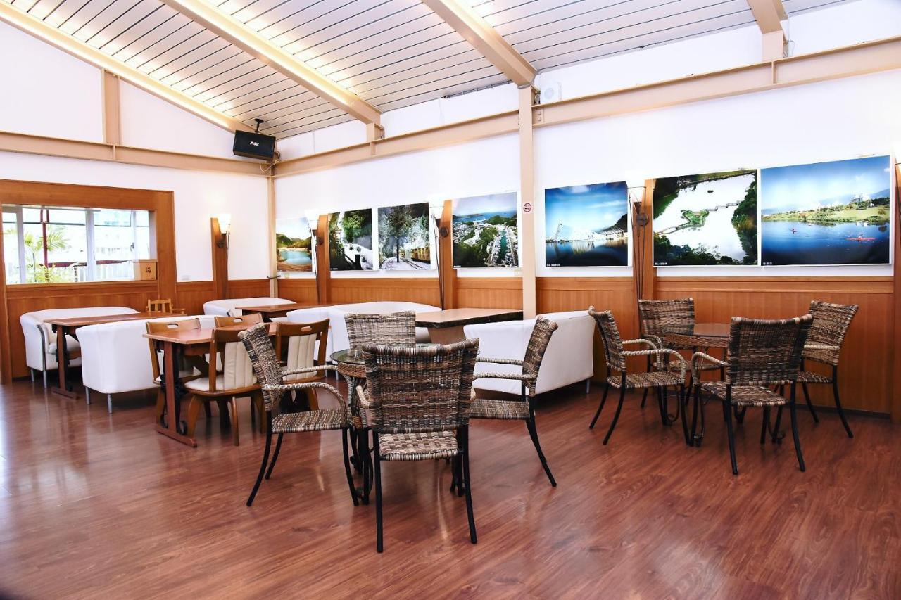 England Business Motel Yilan Ngoại thất bức ảnh
