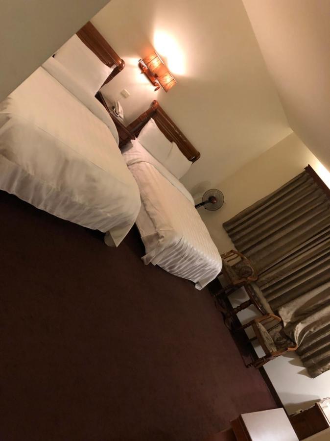 England Business Motel Yilan Ngoại thất bức ảnh